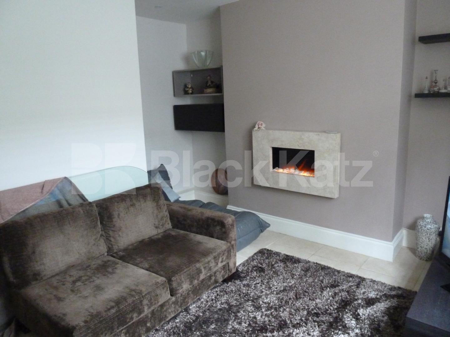 			New Instruction, 2 Bedroom, 1 bath, 1 reception Flat			 Liverpool Road, Barnsbury Islington 